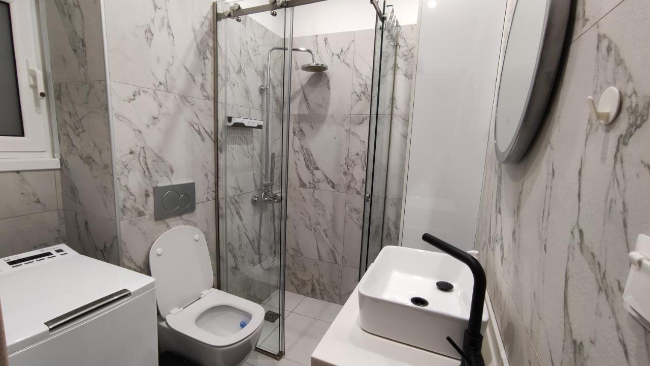 Two Bedroom Apartment In Athén Kültér fotó