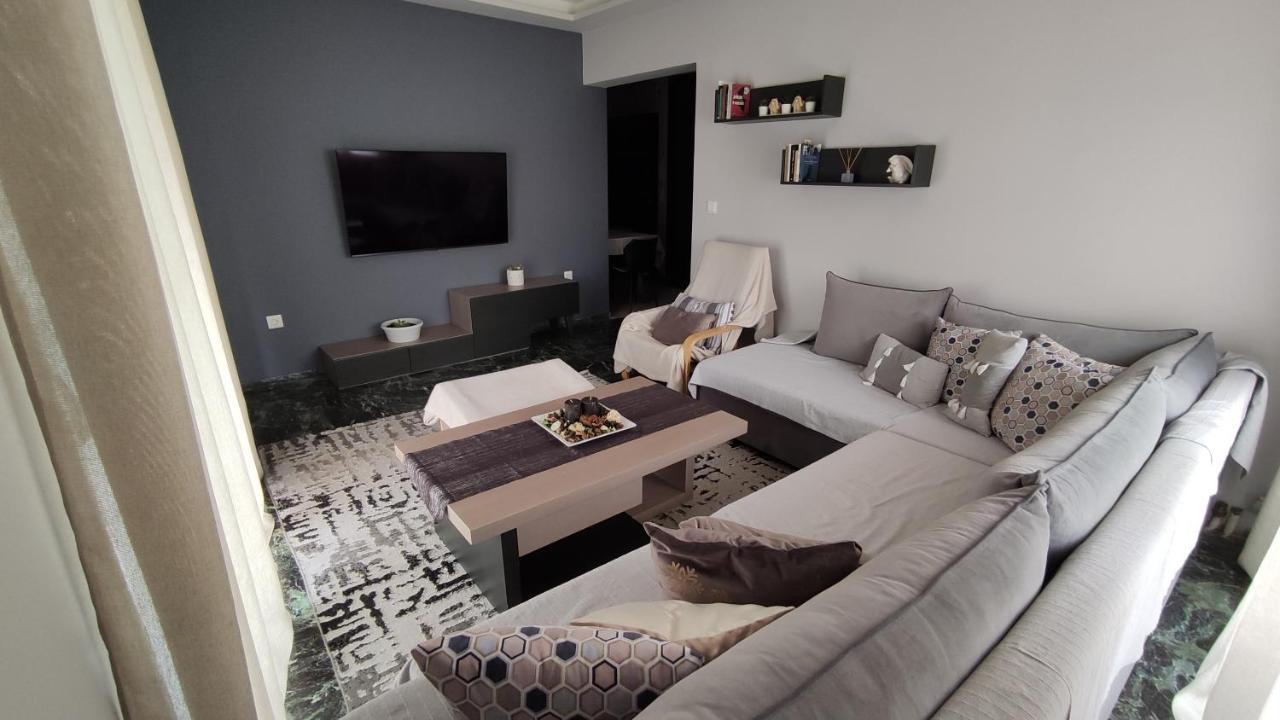 Two Bedroom Apartment In Athén Kültér fotó